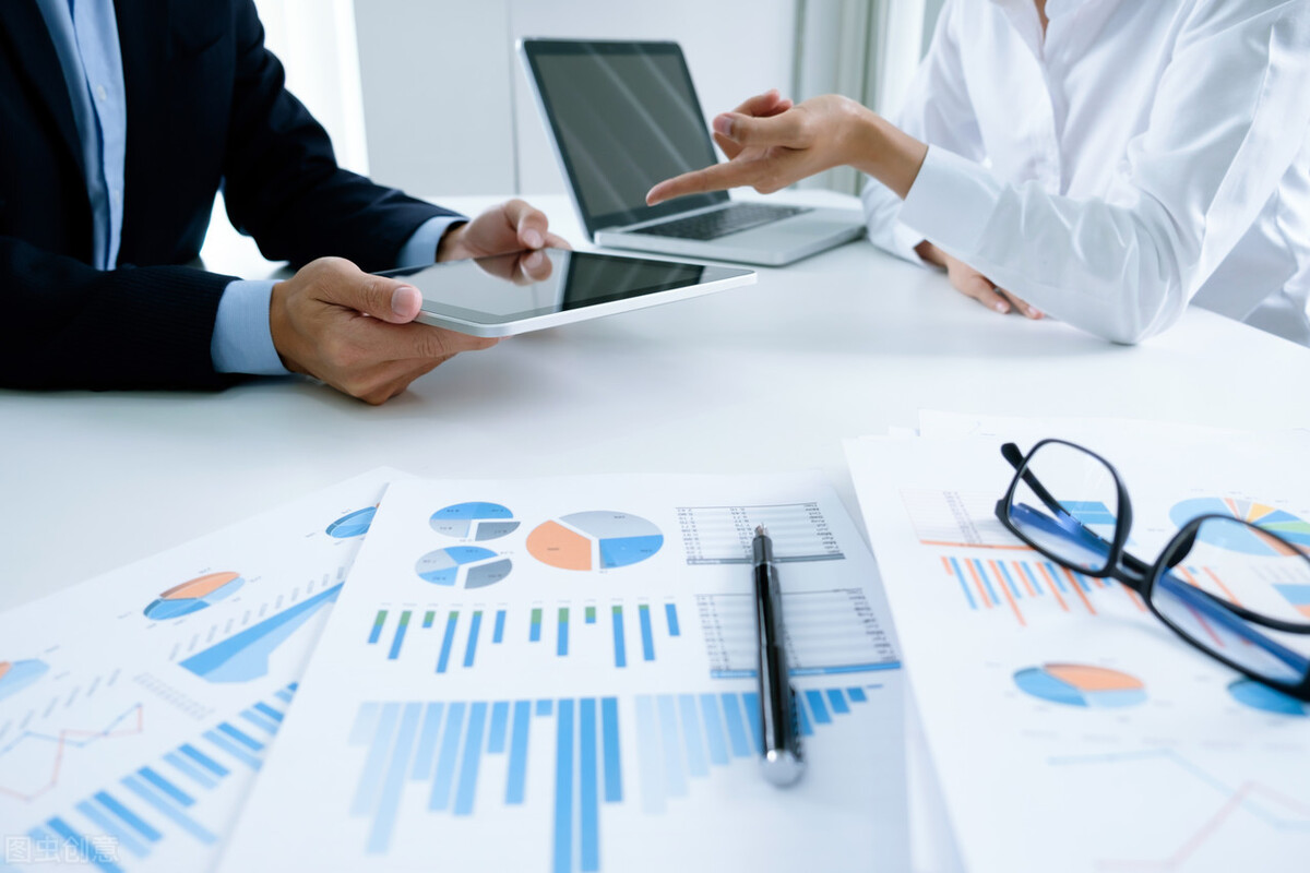 企業(yè)代理記賬大概費(fèi)用要多少，企業(yè)代理記賬一般多少錢一個(gè)月？